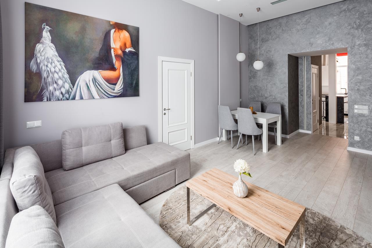 Leogrand Deluxe Apartments On Horodotska 33 Lviv Dış mekan fotoğraf